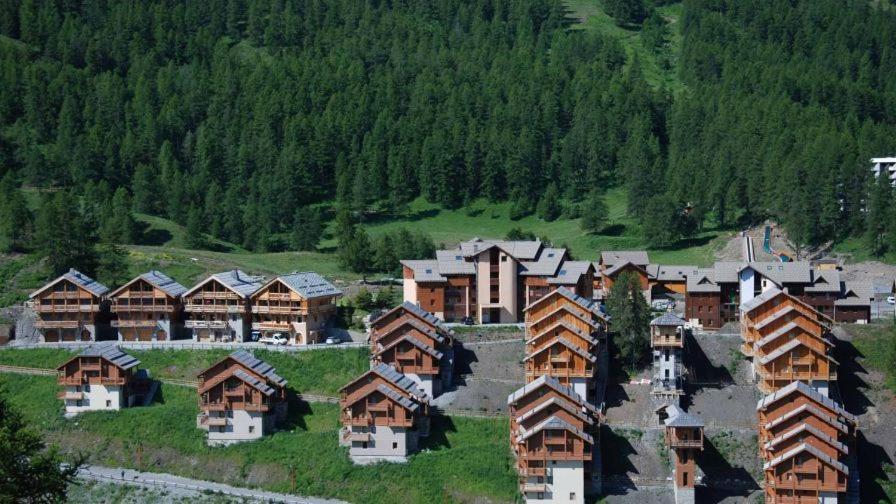 Ferienwohnung Appt Le Hameau Des Rennes 4 Etoiles Pieds Des Pistes Piscine Interieure Exterieure Vars  Exterior foto